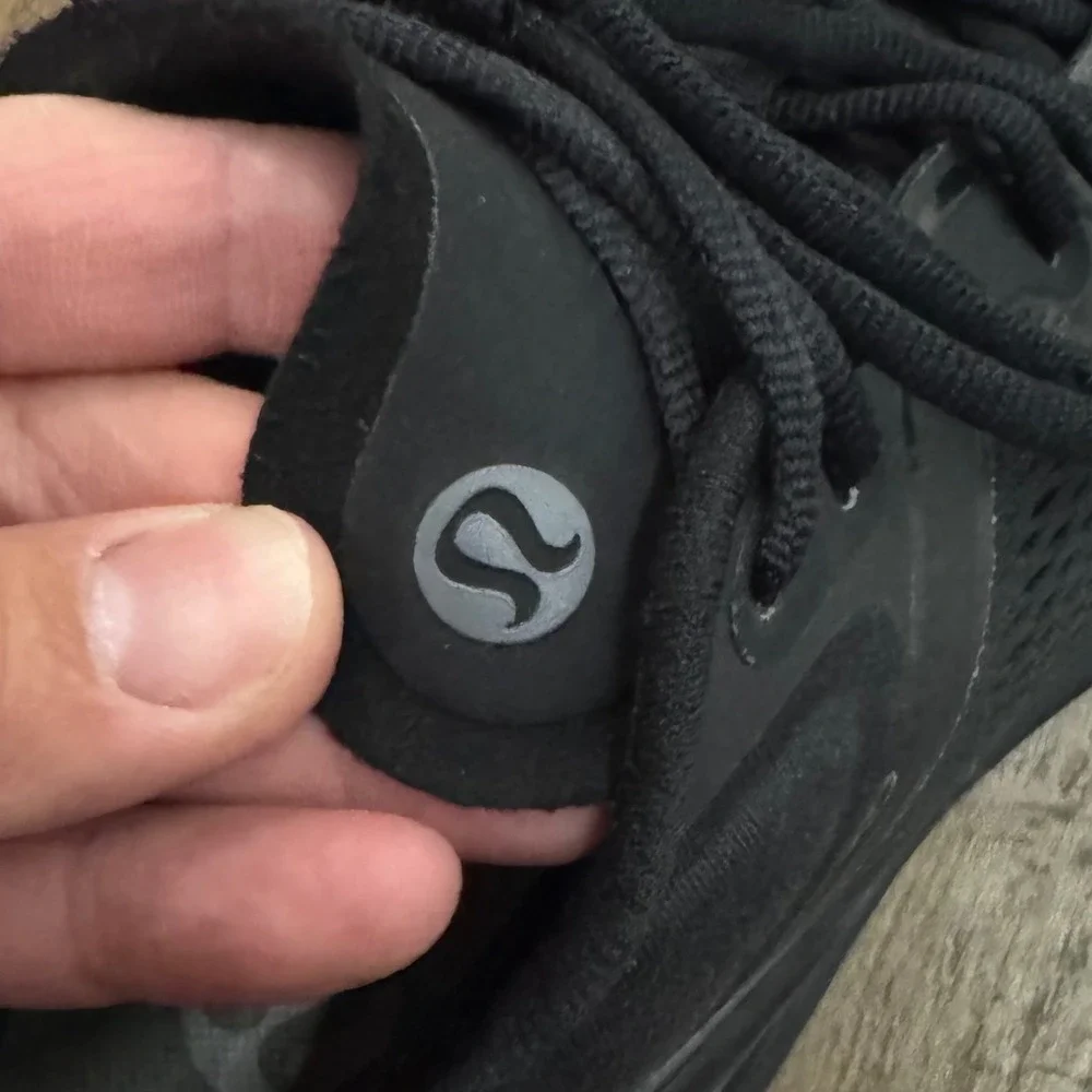 Lululemon Blissfeel Run Women's 7 Running Shoes‎ Triple Black Athletic Sneakers